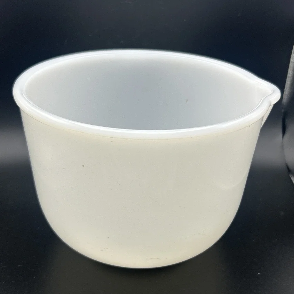 Vintage Glasbake For Sunbeam 20CJ Pour Spout Mixing Bowl Milk Glass for Mixer